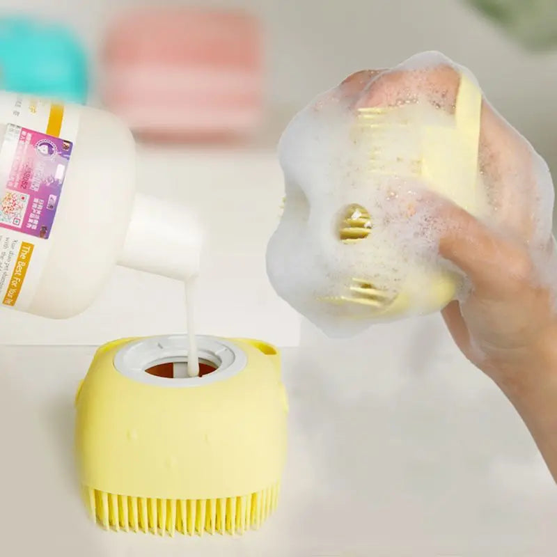 Spazzola Dispenser di Sapone con Setole in Silicone per Animali Scuccia™